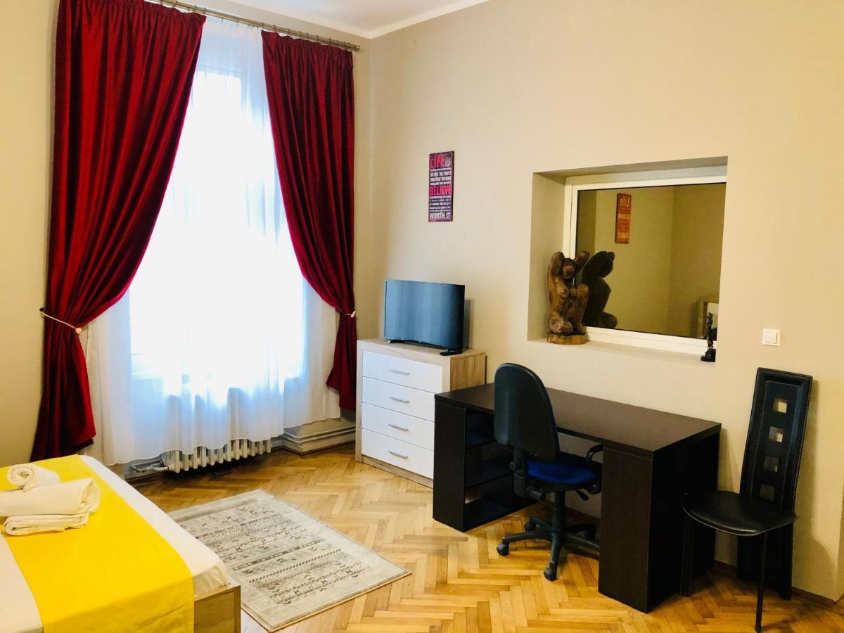 Ultra-Central Apartment Just In Union Squere Timisoara Exterior photo