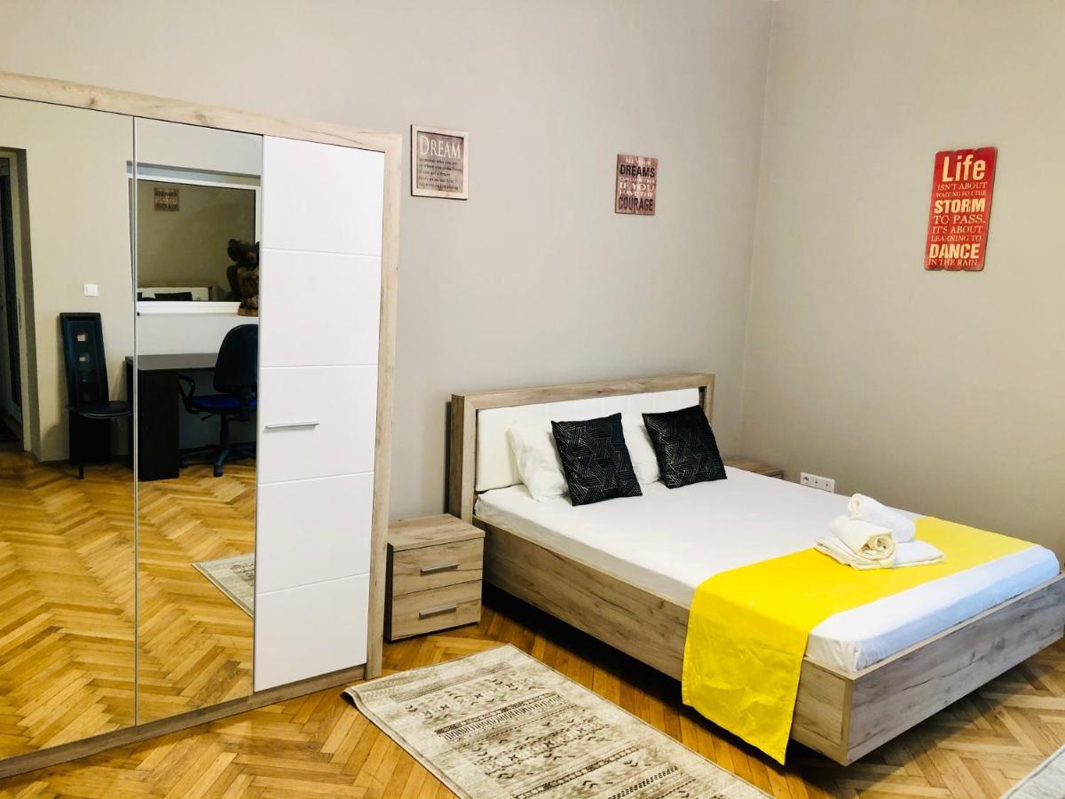 Ultra-Central Apartment Just In Union Squere Timisoara Exterior photo