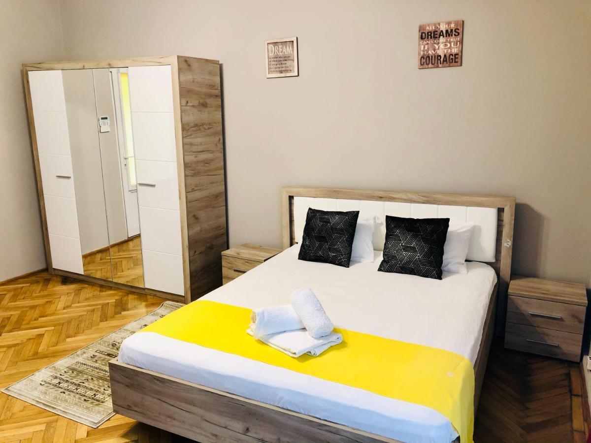 Ultra-Central Apartment Just In Union Squere Timisoara Exterior photo